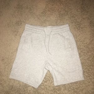 H&M Over the Knee Grey Sweat-Shorts Size:S
